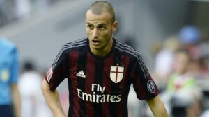 Milan, la cessione di Antonelli libera Spinazzola.