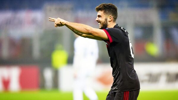 Cutrone esultanza milan novembre