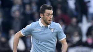 Calciomercato Milan, sorpasso Inter per De Vrij