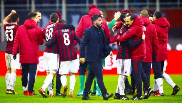 Milan esultanza dicembre