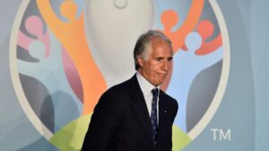 Malagò e Vezzali, continua il battibecco a distanza