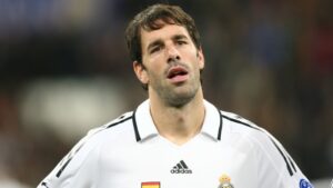 Van Nistelrooy: «La difesa più forte contro cui ho giocato è stata quella del Milan»