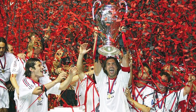 Milan-Ajax 3-2- Diciassette anni da quella notte da sogno: brividi eterni 26 milan champions league manchester 2003