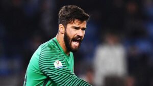 Liverpool, Alisson segna di testa e tiene vive le speranze Champions – VIDEO