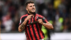 Esclusi problemi alla caviglia per Cutrone