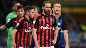 Higuain a nervi tesi e con le polveri bagnate