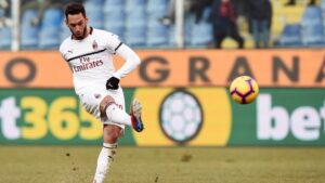 Calhanoglu da regista: per Bennacer si profila solo uno spezzone di partita