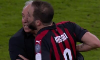 Higuain rabbia