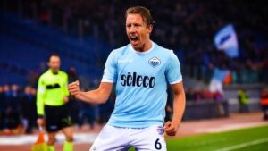 Lazio, Lucas Leiva in difesa: sarà lui a marcare Piatek
