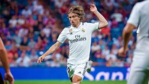 Zidane contro tutti: lite con Modric e il Milan tenta il colpo finale