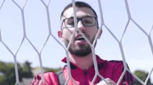 Eater la Plaza, il rapper rossonero lancia il nuovo singolo in…tuta – VIDEO