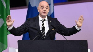Infantino: «Mondiale biennale è economicamente positivo per tutti»