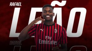 Leão si presenta ai tifosi: «Voglio dare il massimo per il Milan»