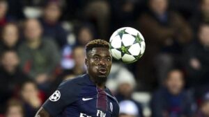Il Tottenham esclude Aurier, ritorno di fiamma con il Milan