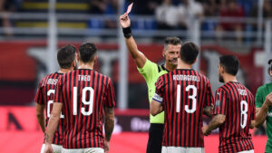 Serie A, verso Milan-Roma: il dato sulle espulsioni