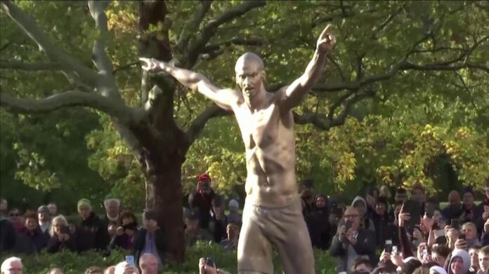 statua ibrahimovic