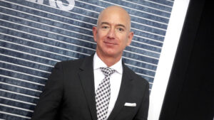 Diritti Televisivi, spunta Amazon tra le pretendenti: Sky e Dazn avvisate