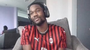 Il giocatore NBA amante del Milan, Ayton, sconfitto a NBA2K20 da Booker