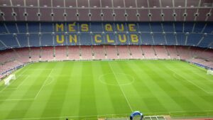 Barcellona: un senatore si riduce lo stipendio per il mercato del club