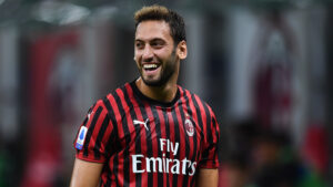 Calhanoglu raggiante: «Al Milan mi sento a casa, sono in fiducia»