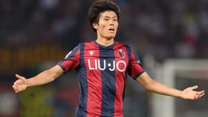 Ds Bologna: «Tomiyasu? L’offerta del Milan troppo bassa»