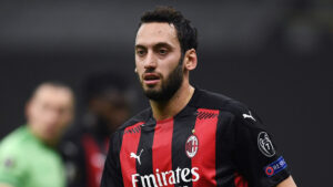 Sky – Milan, Calhanoglu ancora positivo: non ci sarà a Bologna