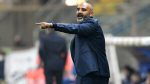 Parma, esonerato Liverani: al suo posto torna D’Aversa
