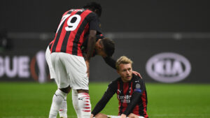 Infortunio Kjaer: il commento dell’agente sull’operazione al ginocchio