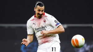 Primo tempo carico di emozioni, Ibrahimovic sfortunato