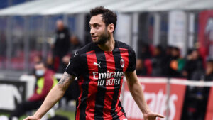 L’Inter pronta a chiudere per Calhanoglu, si aspetta la risposta del turco