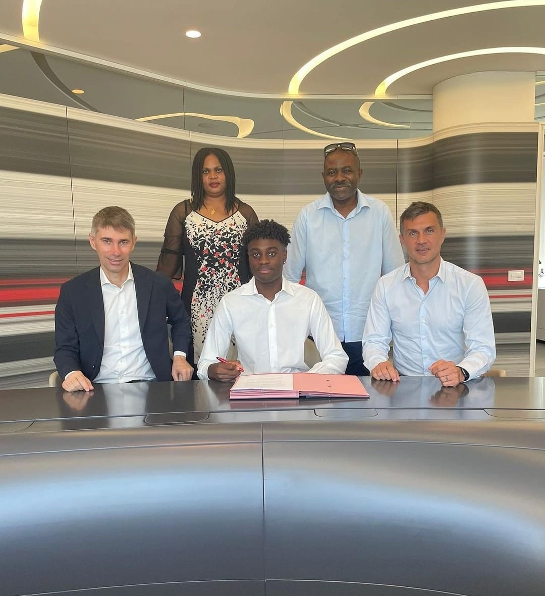 60b050e7 b13b 4df1 af4a f60451bcf734