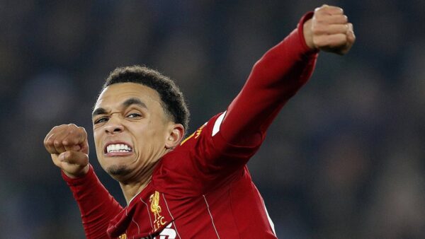 Sport Bilder des Tages Trent Alexander Arnold of Liverpool celebrates Roberto Firmino s second goal against Leicester C