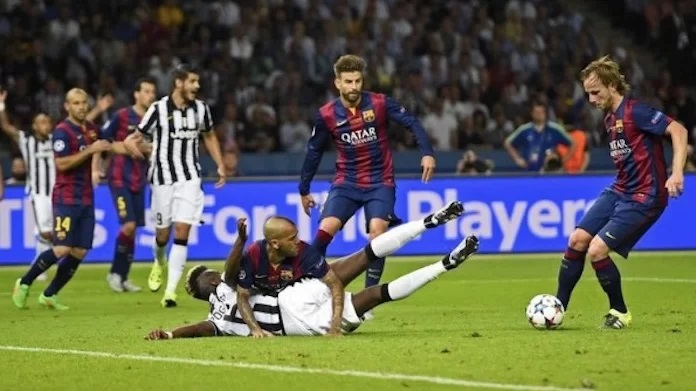 pogba dani alves juventus barcellona