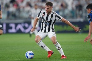 Ramsey attacca la Juventus: via gratis a gennaio. La posizione del club