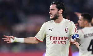 Il giornalista: «Perché Mancini ha convocato De Sciglio e non Calabria?»