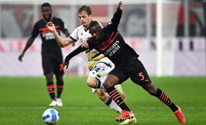 Milan, gli auguri del club a Ballo-Touré – FOTO