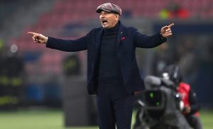 Milan, il messaggio di solidarietà a Mihajlovic: «Ti siamo vicini, forza Sinisa!»