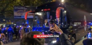 MN24 – Milan Inter: arrivati i pullman delle rispettive squadre, VIDEO