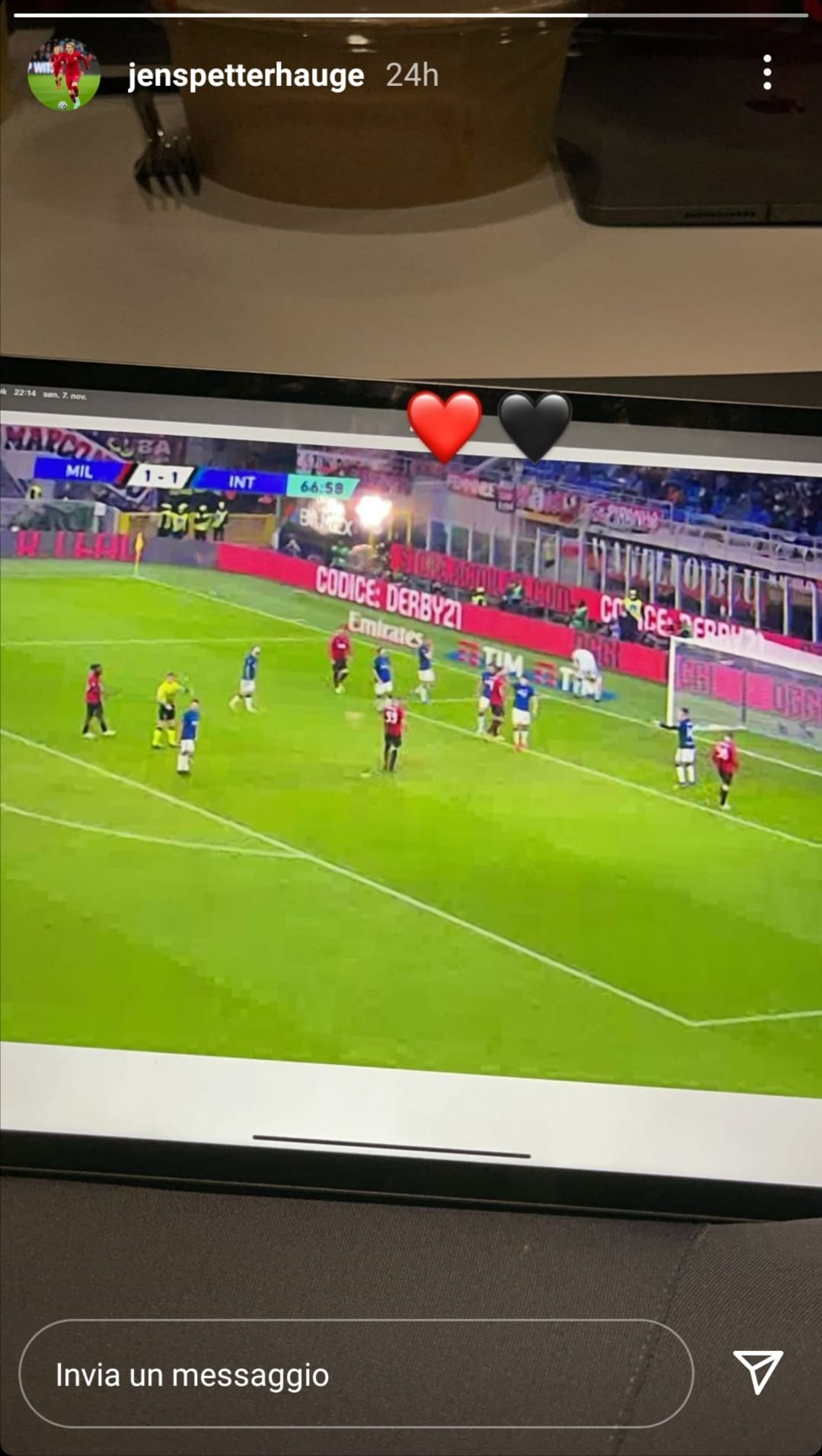 Hauge cuore rossonero: segue e tifa Milan durante il derby - FOTO 29 WhatsApp Image 2021 11 08 at 21.57.28