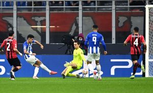 Moviola Milan Porto: da annullare il gol dei lusitani, il motivo