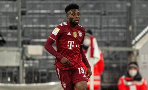 Bayern Monaco, ansia per Davies: stop per problemi al cuore