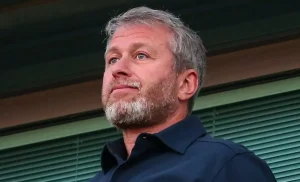 Premier League, Abramovich squalificato da presidente del Chelsea: il comunicato