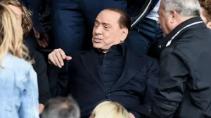 Berlusconi ai giocatori del Monza: «Se vincete contro il Milan, vi faccio…»