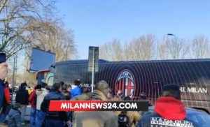 Milan Sampdoria, rossoneri arrivati a San Siro – FOTO E VIDEO