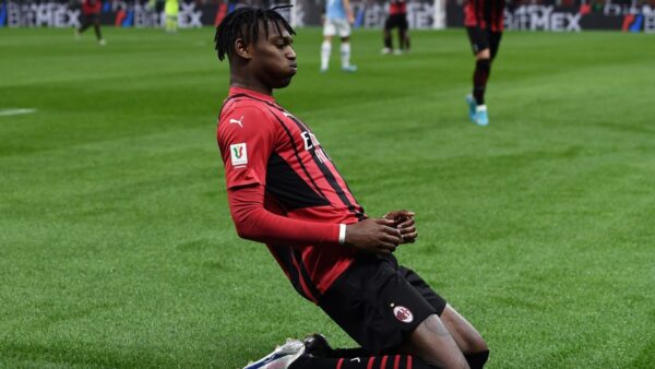 Esult gol Leao MG5