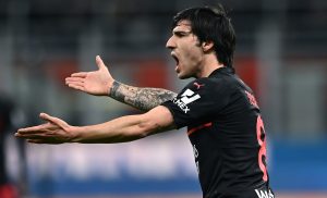 Milan, botta e risposta sui social tra Maignan e Tonali