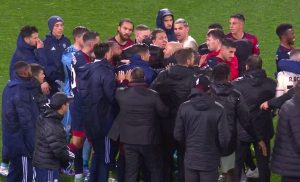 Insulti razzisti Cagliari-Milan, la Gazzetta: «Maignan, gesto di orgoglio contro i buu»