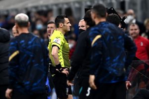 Milan convinto, c’è il dossier: Inter favorita dagli arbitri