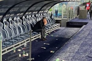 Massara commosso in panchina dopo Lazio-Milan: tifosi emozionati – VIDEO