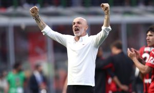 Pioli sul coro a lui dedicato: «È una cosa nata dai giocatori, che ci lega»